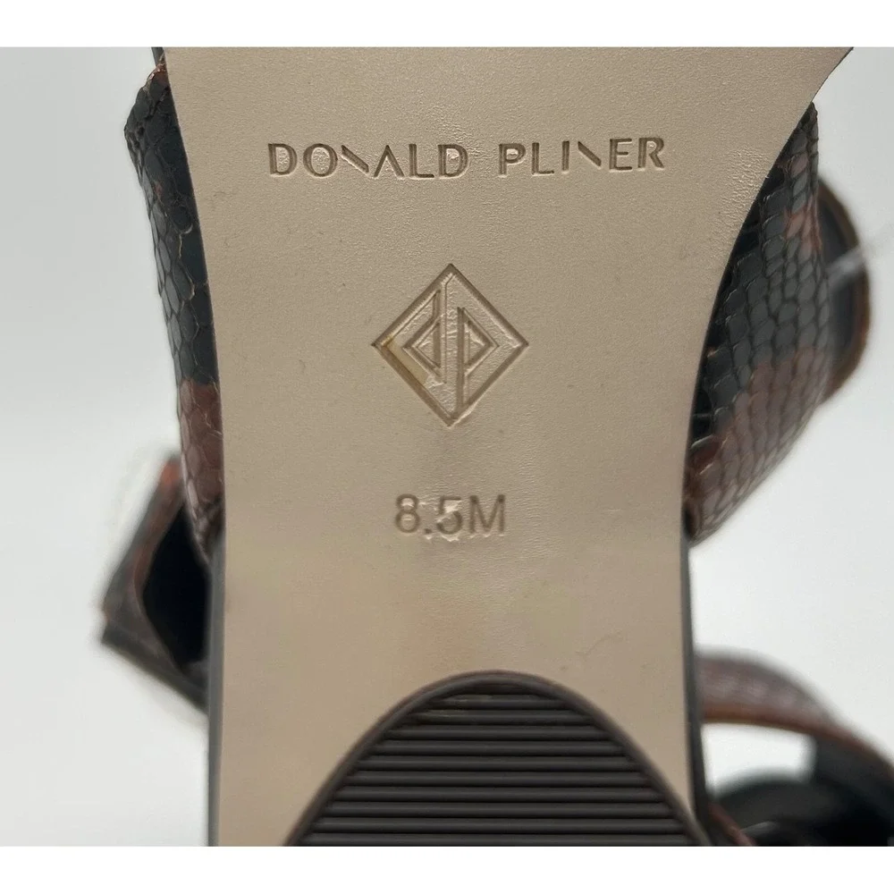 New Donald Pliner Erin Snake Embossed Leather Sandals T-Strap Size 8.5 M